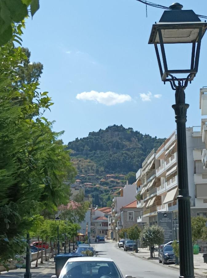 Zeta ' S House Apartment นาฟปาคตอส ภายนอก รูปภาพ