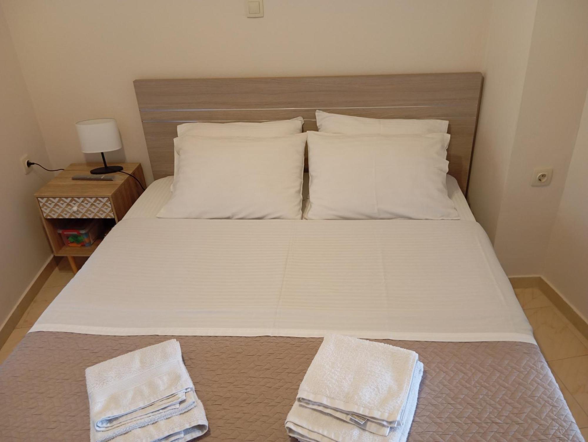 Zeta ' S House Apartment นาฟปาคตอส ภายนอก รูปภาพ
